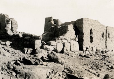 Ruinen auf der Insel Bigeh, Ägypten, Fotografie von Ugo Monneret de Villard von Ugo Monneret de Villard