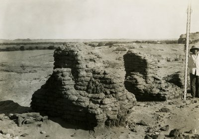 Grab in der Nekropole, Qasr Ibrim, Ägypten, Fotografie von Ugo Monneret de Villard von Ugo Monneret de Villard