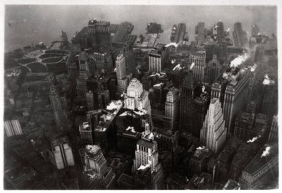 Luftaufnahme von Manhattan, New York City, USA, von einem Zeppelin, 1928-1933 von Unbekannt