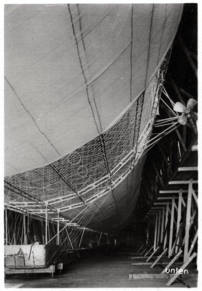 Luftschiff LZ1 Graf Zeppelin im Bau, 1899 1933 von Unbekannt