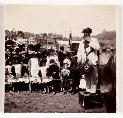 Strandunterhalter, um 1905 von Unbekannt