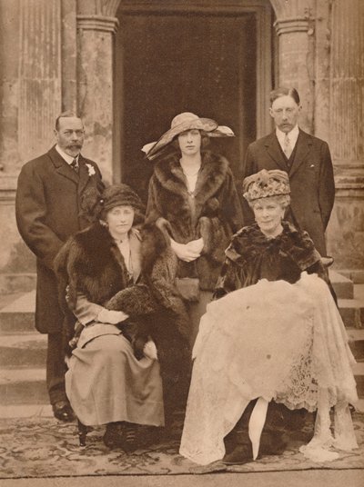 Taufe des ersten Kindes von Mary, Princess Royal, Goldsborough, Yorkshire, 1923 1935 von Unbekannt