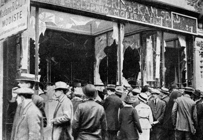 Beschädigtes österreichisches Juweliergeschäft, Paris, Erster Weltkrieg, 1914 von Unbekannt