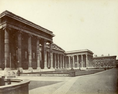 Außenansicht des British Museum, Great Russell Street, London, 1887 von Unbekannt