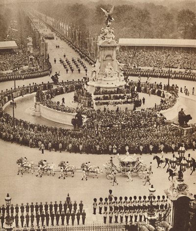 Fanfare von Trompeten, Trommelwirbel, 12. Mai 1937 von Unbekannt
