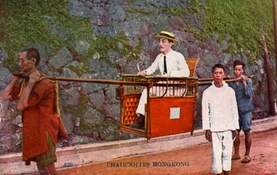 Mann wird in einem Sänftestuhl getragen, Hongkong, 20. Jahrhundert von Unbekannt