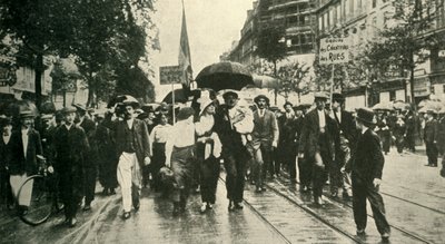 Der französische Aufruf zu den Waffen: Reservisten treten den Farben in Paris bei, 1920 von Unbekannt