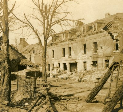 Die Glashütte in Soissons, Nordfrankreich, ca. 1914-1918 von Unbekannt