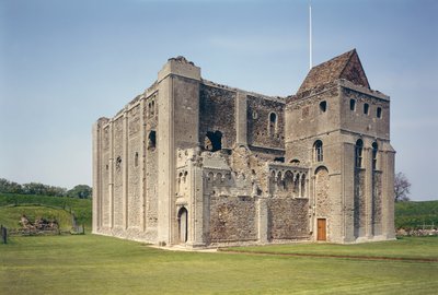 Außenansicht des Bergfrieds, Castle Rising, Norfolk, erbaut ca. 1138 von Unbekannt Unbekannt