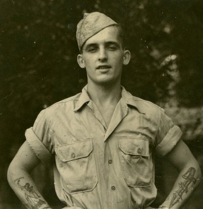 Tätowierter amerikanischer Soldat, ca. 1941 von Unknown