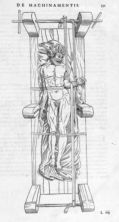 Frakturreduktion: Ein Mann wird auf einer Trage fixiert, sein gebrochener Arm wird zwischen den beiden Achsen gestreckt. Illustrierte Tafel aus „De dissectione partium corporis humani libri tres...“ von Carlo Stefano Riverio, Paris 1545 von Unknown artist