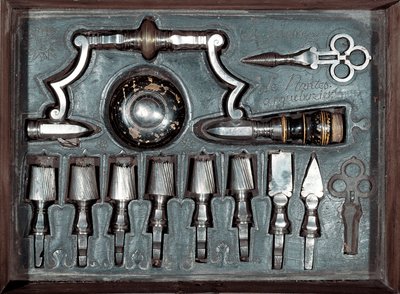 Trepan, chirurgisches Werkzeug (Bohrer) mit Zubehör. 1768 Paris, Museum der Medizingeschichte von Unknown artist
