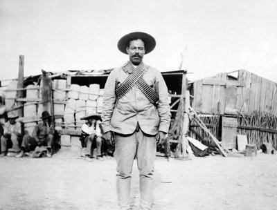 Francisco Villa alias Pancho Villa (1878-1923), General der Mexikanischen Revolution von Unknown photographer