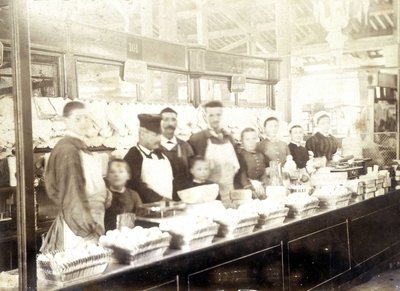 Das Maison Seigre, Käsemacher auf dem Markt von Aligre von Unknown photographer