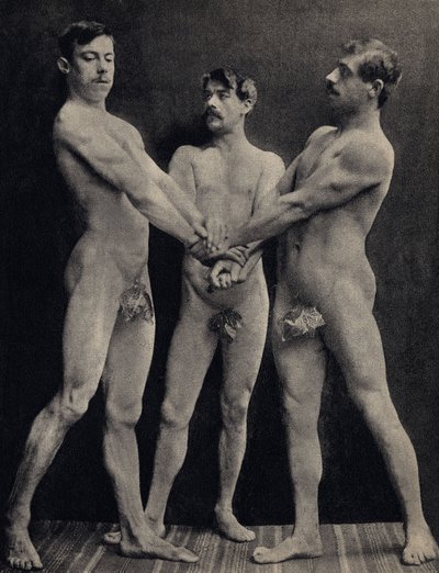 Der Schwur der Horatier, drei nackte Männer leisten den Schwur. Fotografie, späte 19. Jahrhundert, Paris. Sammlung Selva von Unknown photographer