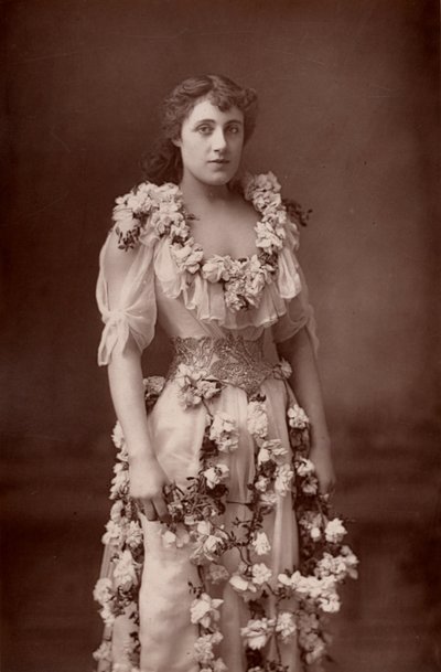 Julia Neilson (1868-1957) englische Schauspielerin von W. and D. (after) Downey