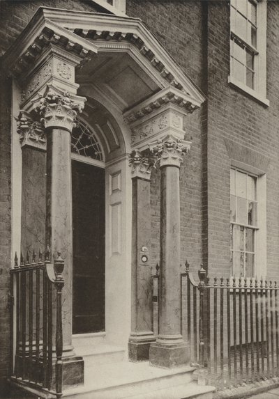 Türöffnung, Brighton Road, Reigate, Surrey von William Galsworthy Davie