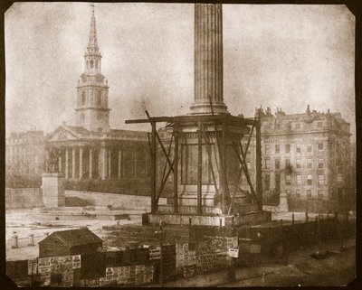 Nelsons Säule im Bau, ca. 1841 von William Henry Fox Talbot