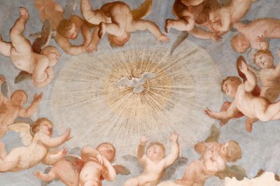 Taube des Heiligen Geistes. Fresko. Die Basilika della Santissima Annunziata del Vastato. Genua. Italien. von . .