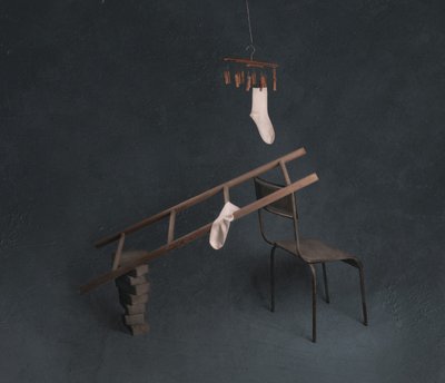 Socken und Leiter von chenyi wang