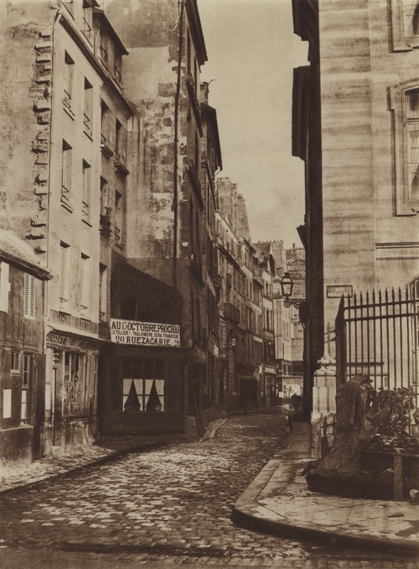Rue Saint-Christophe im Jahr 1865, aufgenommen von der Rue de la Cité von (after) French Photographer