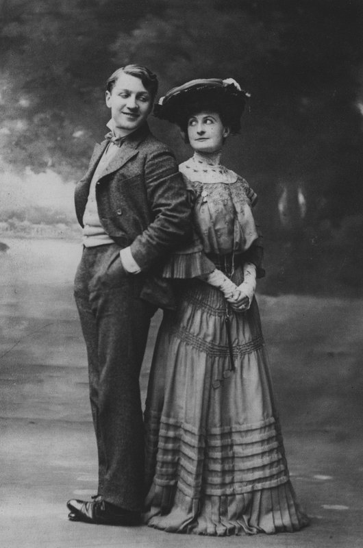 Sacha Guitry und Charlotte Lyses von (after) French Photographer