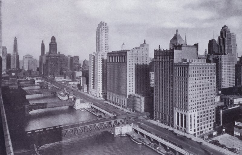 Chicago: Wacker Drive und Chicago River Bridges (s/w Foto) von American Photographer (after)