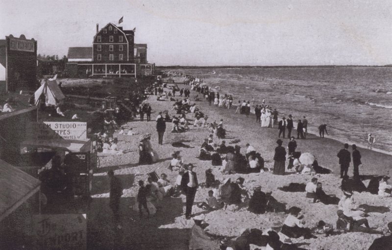 Old Orchard Beach, Maine: Am Strand (s/w Foto) von American Photographer (after)