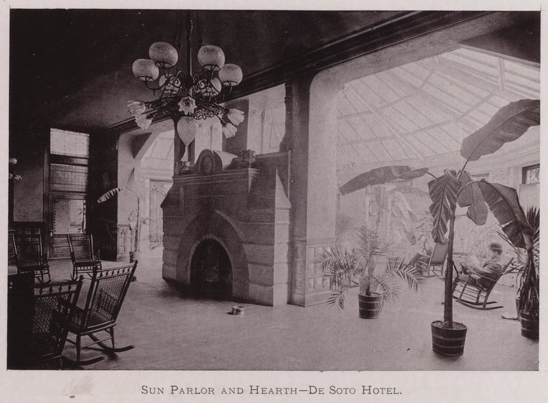 Sonnenveranda und Herd, De Soto Hotel von American Photographer (after)