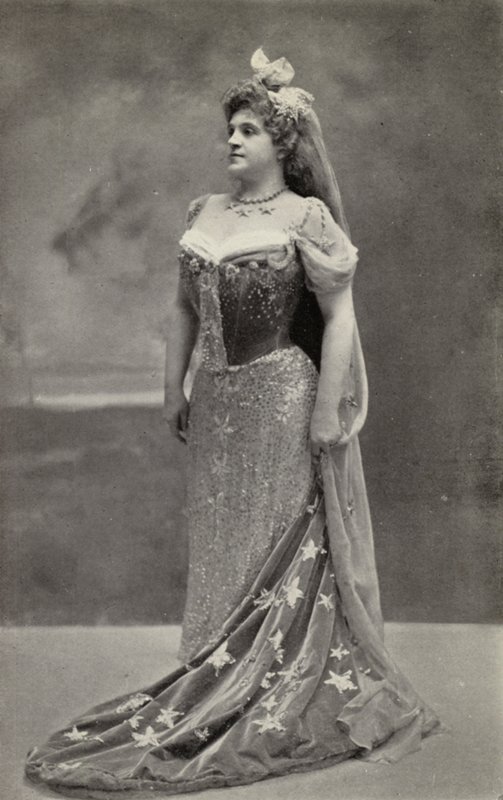 Marcella Sembrich als Astrifiammante, Königin der Nacht, in "Die Zauberflöte" von American Photographer