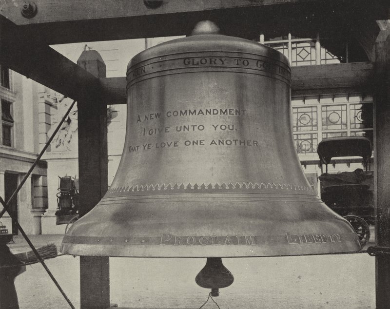 Die neue Freiheitsglocke von American Photographer