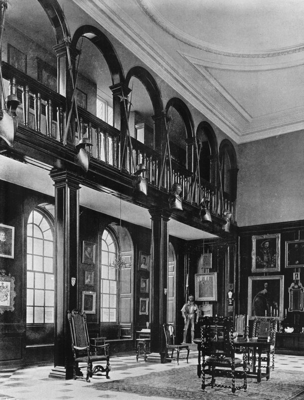 Die Hallengalerie von Charles Latham