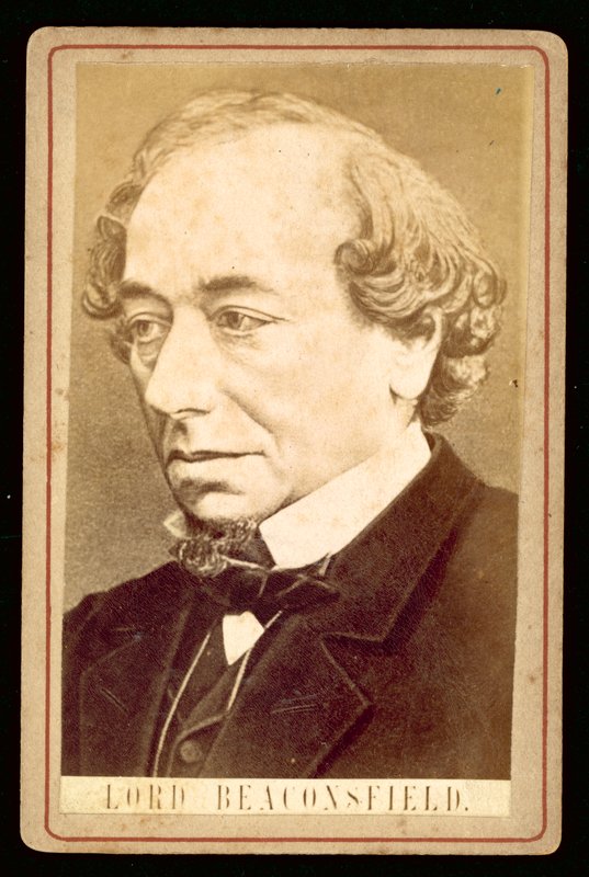 Benjamin Disraeli, Lord Beaconsfield, Porträt von English Photographer