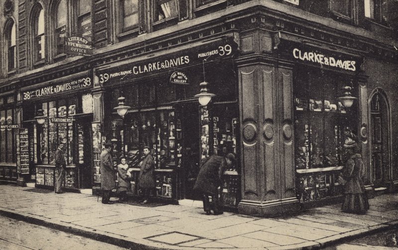 Clarke und Davies von English Photographer