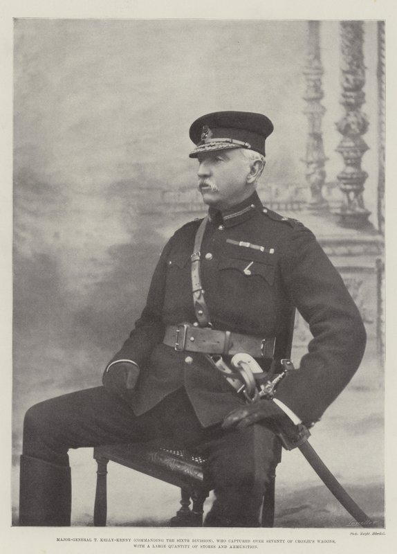 Generalmajor T Kelly-Kenny (Kommandeur der sechsten Division), der über siebzig von Cronjes Wagen mit einer großen Menge an Vorräten und Munition erbeutete von English Photographer