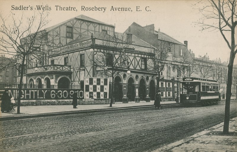Sadlers Wells Theater, Rosebery Avenue, London von English Photographer