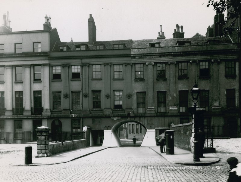 Sardinia Street, Lincolns Inn, London von English Photographer