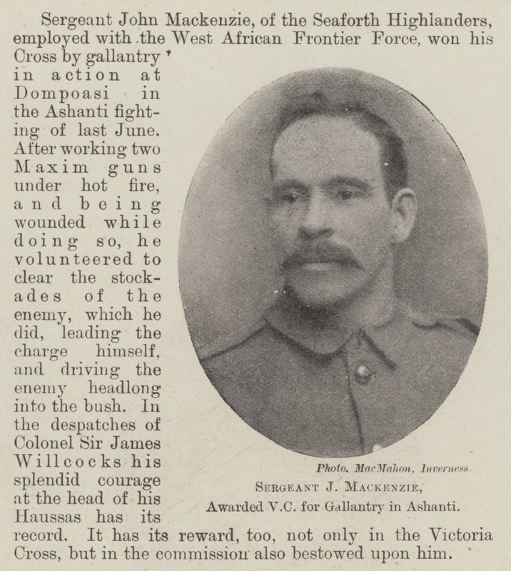 Sergeant J Mackenzie, mit dem Victoria-Kreuz für Tapferkeit in Ashanti ausgezeichnet von English Photographer