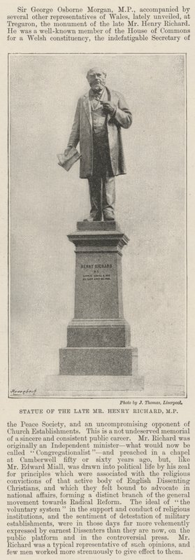 Statue des verstorbenen Herrn Henry Richard, MP von English Photographer