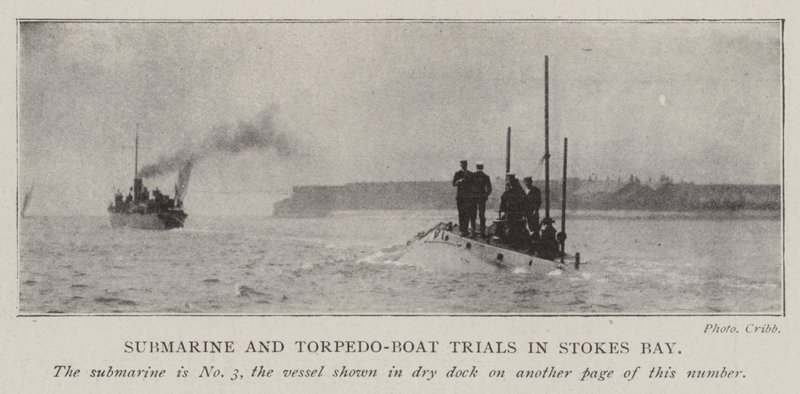 U-Boot- und Torpedoboot-Versuche in der Stokes Bay von English Photographer