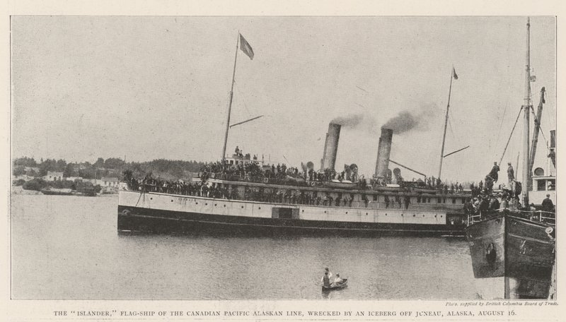 Die Islander, Flaggschiff der Canadian Pacific Alaskan Line, von einem Eisberg vor Juneau, Alaska, am 16. August zerstört von English Photographer