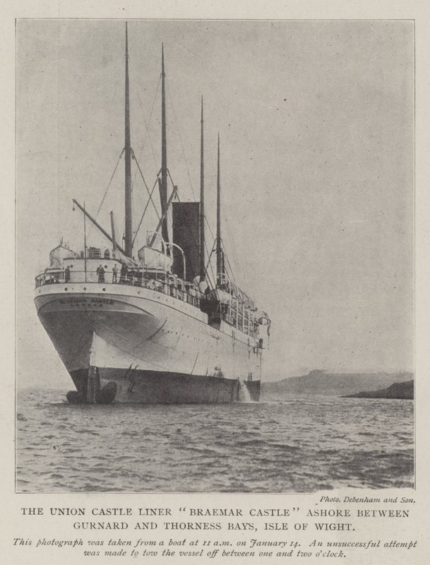 Das Union Castle Linienschiff Braemar Castle gestrandet zwischen Gurnard und Thorness Bays, Isle of Wight von English Photographer