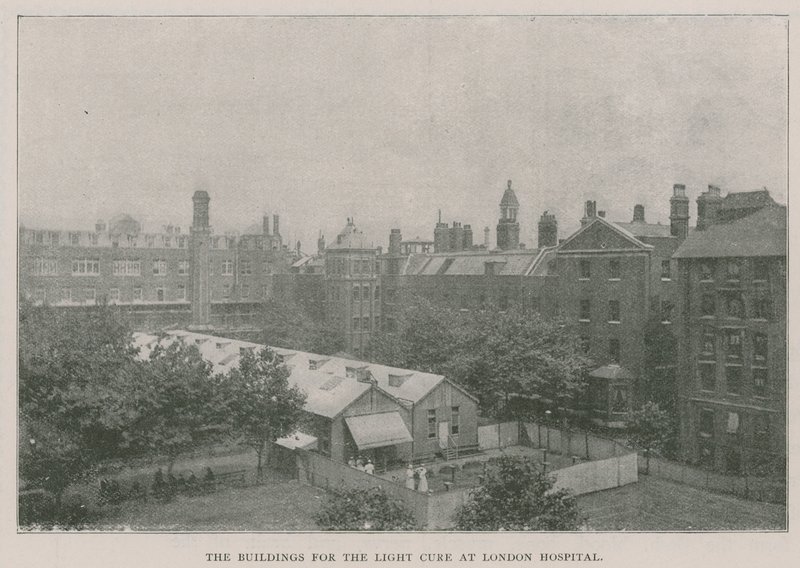 Die Gebäude für die Lichttherapie im London Hospital von English Photographer