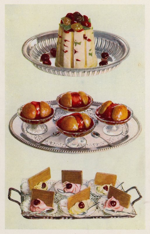 Eispudding; Pfirsiche Melba; Sahneeis von English School