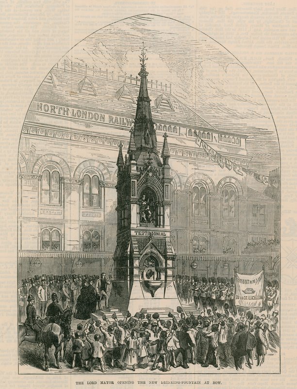 Der Lord Mayor eröffnet den neuen Trinkbrunnen in Bow von English School