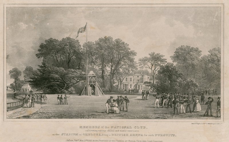 Mitglieder des National Club üben verschiedene geschickte und männliche Übungen im Stadion in Chelsea von English School