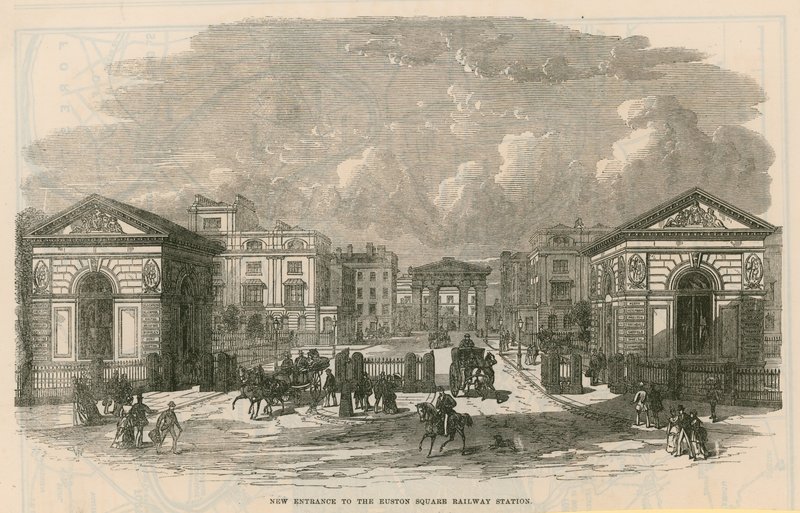Neuer Eingang zum Euston Square Bahnhof von English School