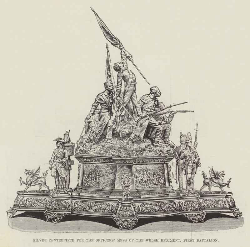 Silbernes Mittelstück für das Offizierskasino des Welsh Regiment, erstes Bataillon von English School