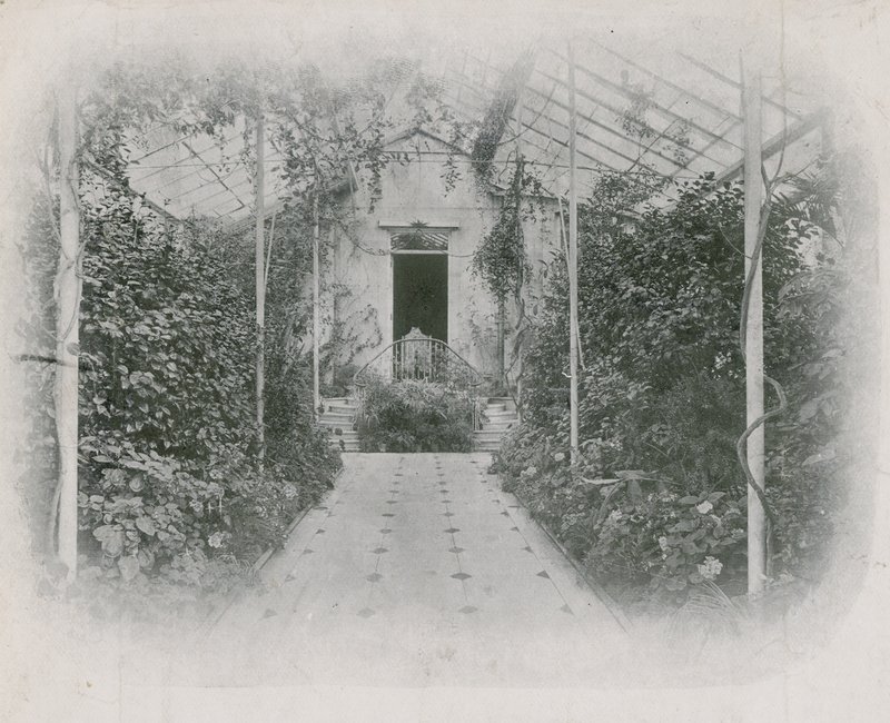 Der Wintergarten-Eingang des Wimbledon Park House von English School