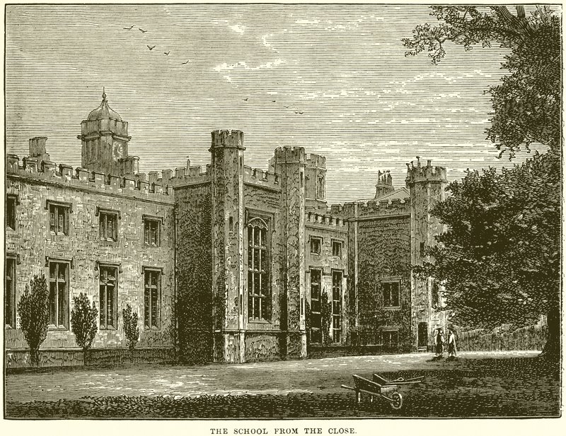 Die Schule vom Hof aus von English School